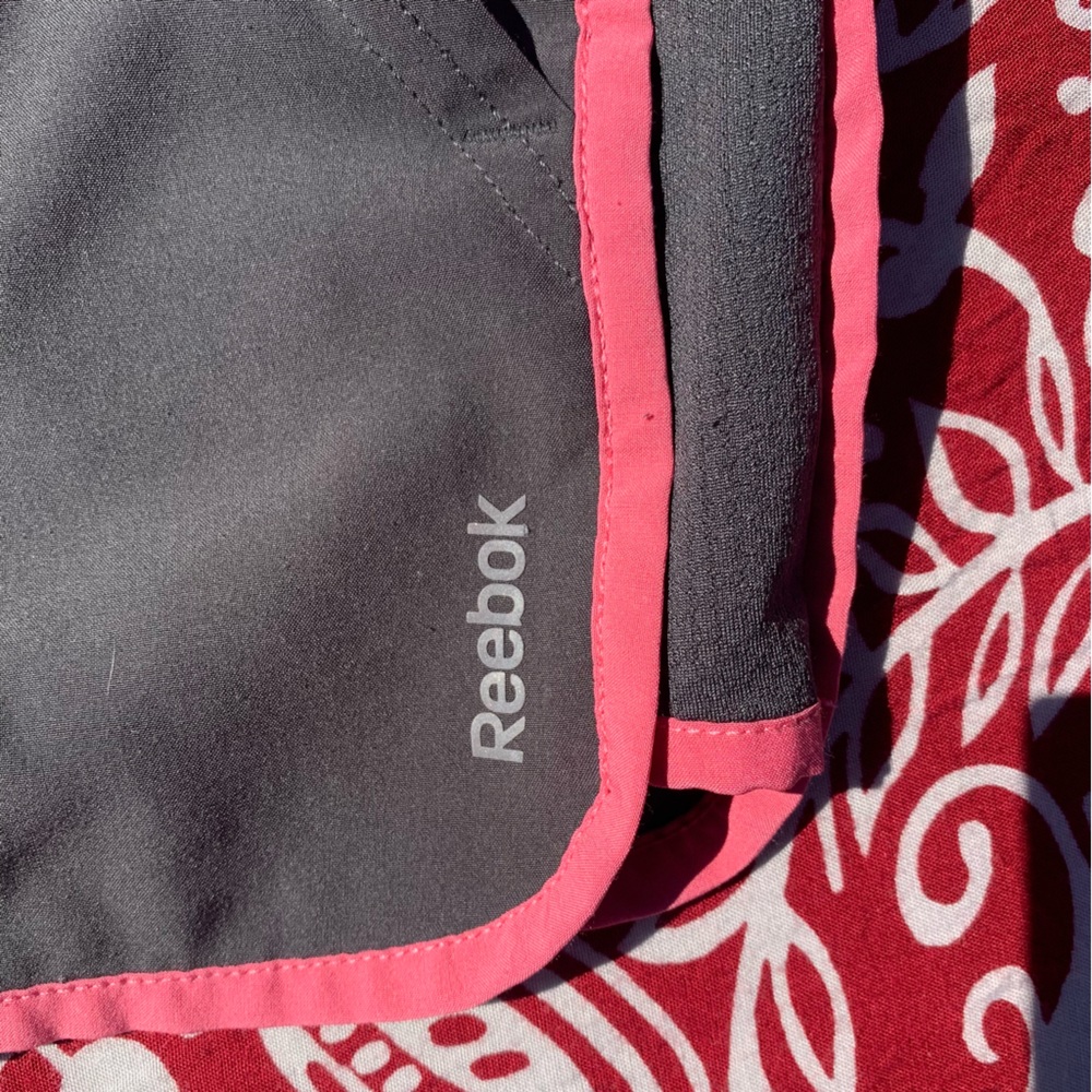 Reebok Women’s Gray & Pink Athletic Shorts w/ Drawstring Elastic Waist + Pockets - Picture 8 of 14